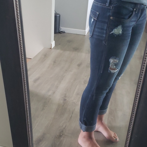 Cleaning out Jean collection - Picture 2 of 6